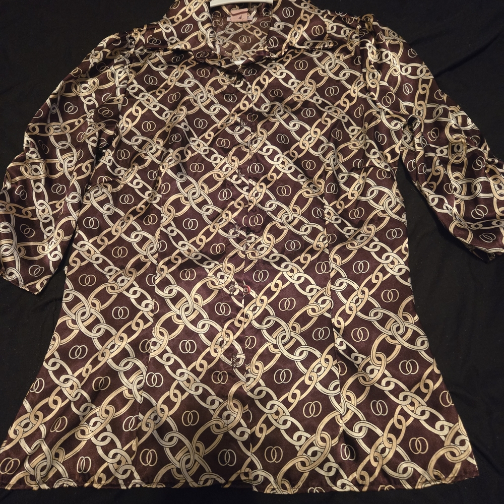 Lipstick Boutique Women's Button-Down Shirt - Brown and Cream Chain Design